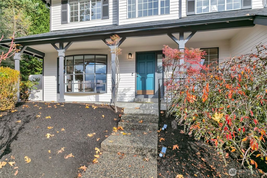 Photo of 13634 SE 19th Street, Bellevue, WA 98005 (MLS # 2453165)