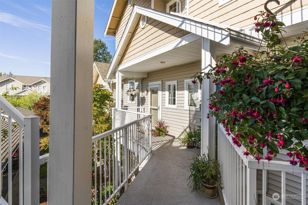 Photo of 5400 Harbour Pointe Boulevard #H201, Mukilteo, WA 98275 (MLS # 2145156)