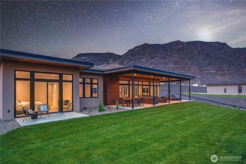 Photo of 23524 NW Grand Cru Drive, Quincy, WA 98848 (MLS # 2466105)