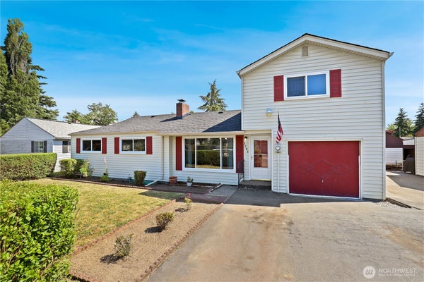 1208 115TH ST S, TACOMA, WA 98444 - Image 572bc14fb1c40d739fb68ac4f984e39d/646320829