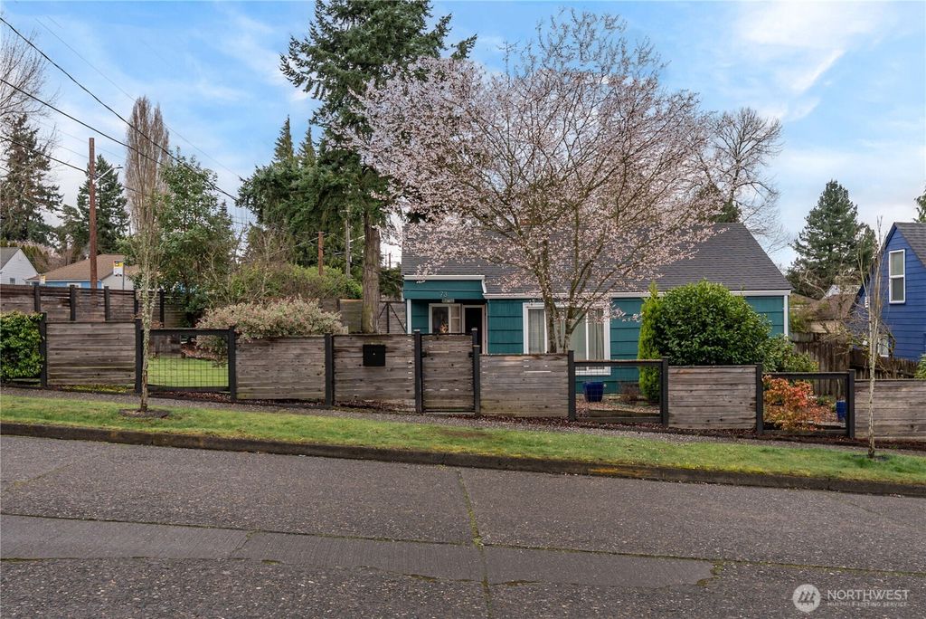 Photo of 7315 S 115th Street, Seattle, WA 98178 (MLS # 2486797)