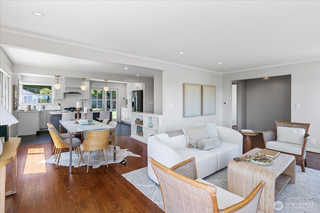 Photo of 3011 38th Avenue W, Seattle, WA 98199 (MLS # 2408896)