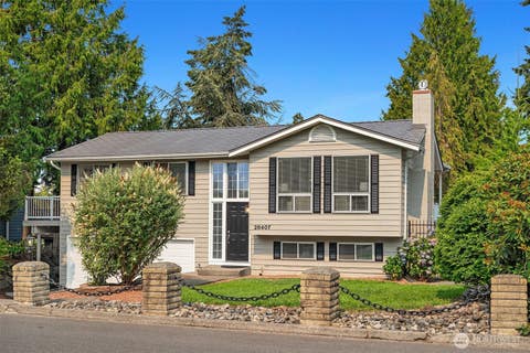 Photo of 28407 22nd Avenue S, Federal Way, WA 98003 (MLS # 2552935)