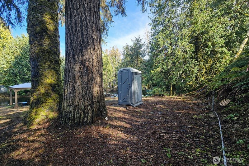 300 W Arrowhead Drive