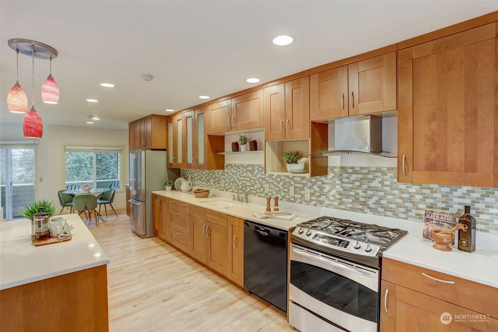 Photo of 7323 Old Redmond Road #15, Redmond, WA 98052 (MLS # 2190492)