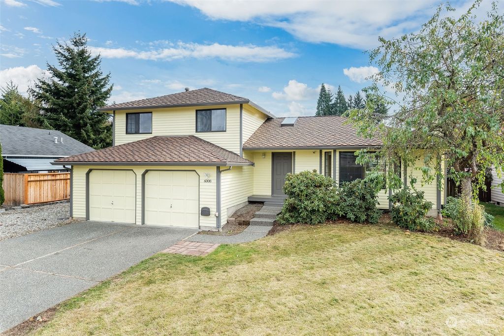 Photo of 6008 35th Way SE, Auburn, WA 98092 (MLS # 2012360)