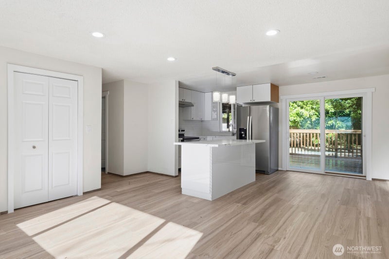 5323 77th Court SW