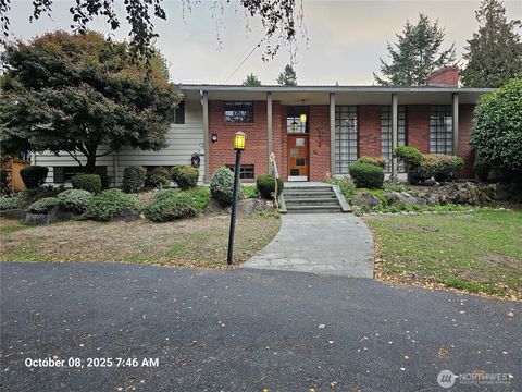 Photo of 16902 28th Avenue SW, Burien, WA 98166 (MLS # 2444501)