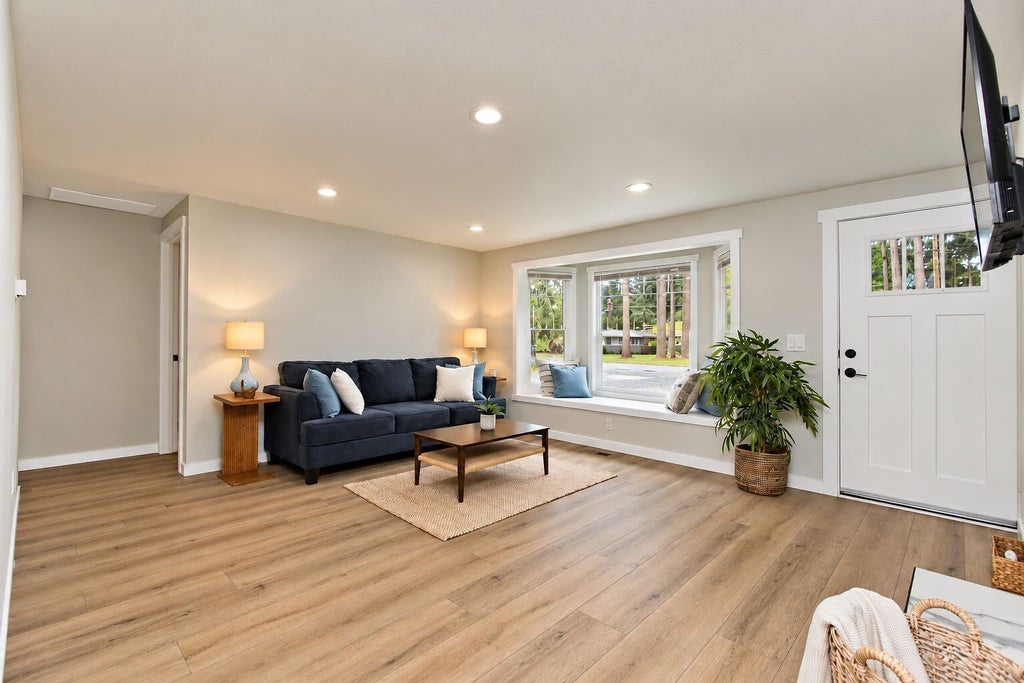 Photo of 15326 SE 307th Street, Kent, WA 98042 (MLS # 2598652)