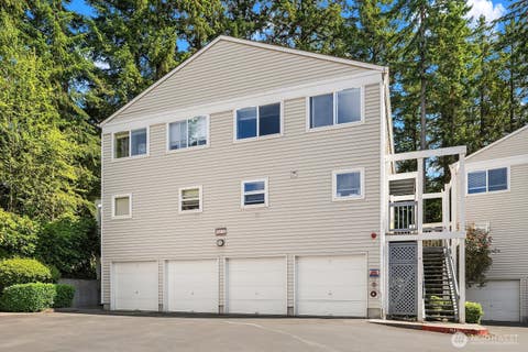Photo of 2989 142nd Place SE #3, Bellevue, WA 98007 (MLS # 2552724)