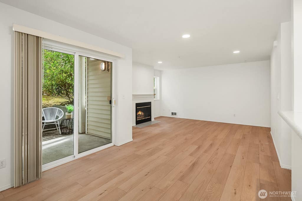 Photo of 2989 142nd Place SE #3, Bellevue, WA 98007 (MLS # 2552724)