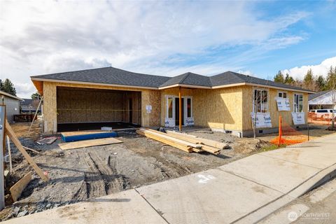 815 Parkland Loop, Sedro Woolley, WA 98284 - MLS#: 2341811