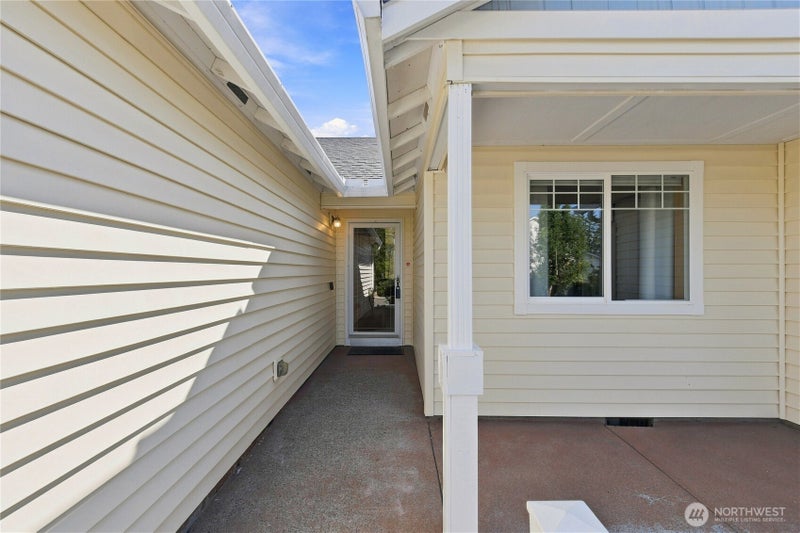 504 N Lark Drive