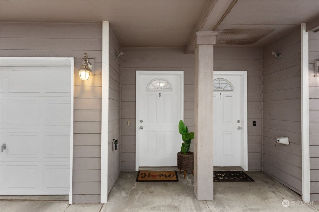 Photo of 1766 N Northgate Way #G, Seattle, WA 98133 (MLS # 2232904)