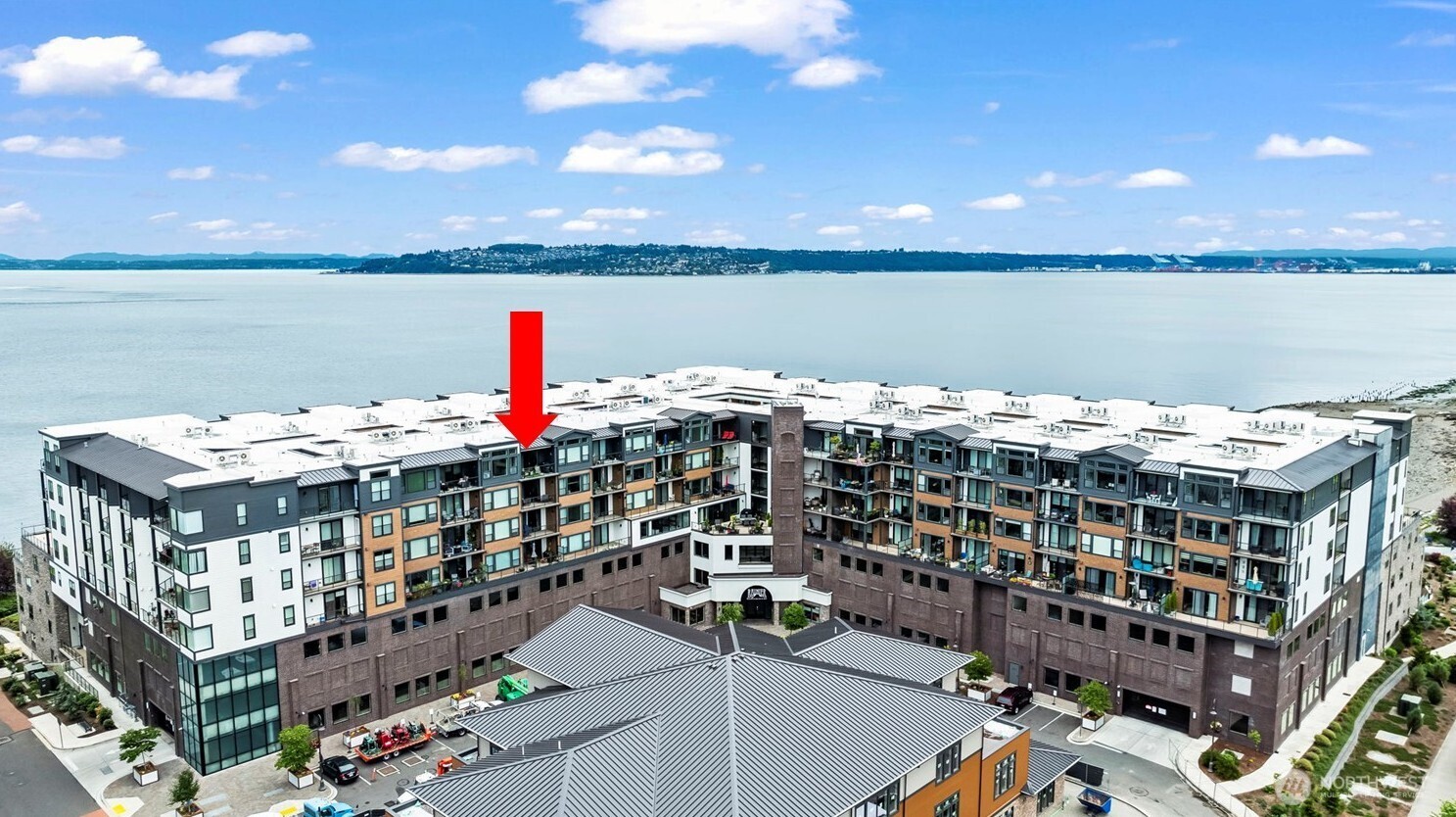 4907 Main Street 830