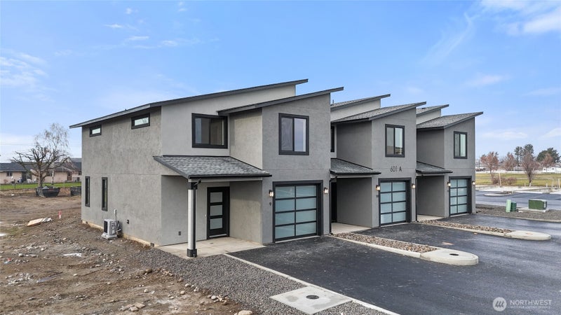 601 Dorsing Street D22