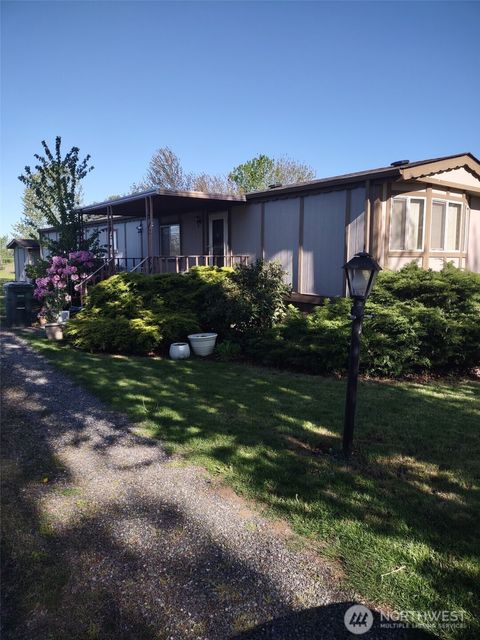 Photo of 380 E Pole Road #13, Lynden, WA 98264 (MLS # 2493343)