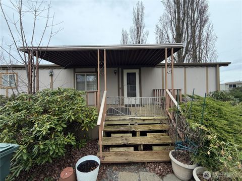 Photo of 380 E Pole Road #13, Lynden, WA 98264 (MLS # 2493343)