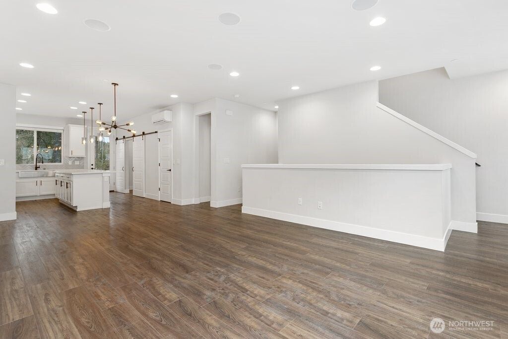 Photo of 13421 Admiralty Way #D3, Lynnwood, WA 98087 (MLS # 2496996)