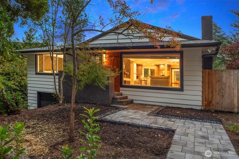 Photo of 10045 NE 15th Street, Bellevue, WA 98004 (MLS # 2466684)