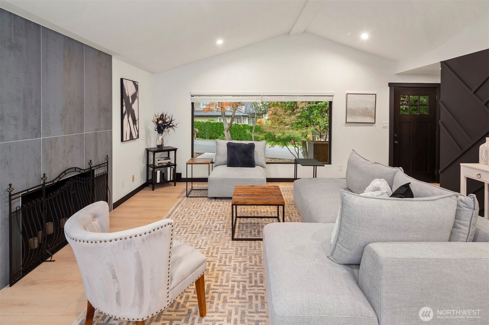 10045 NE 15th Street