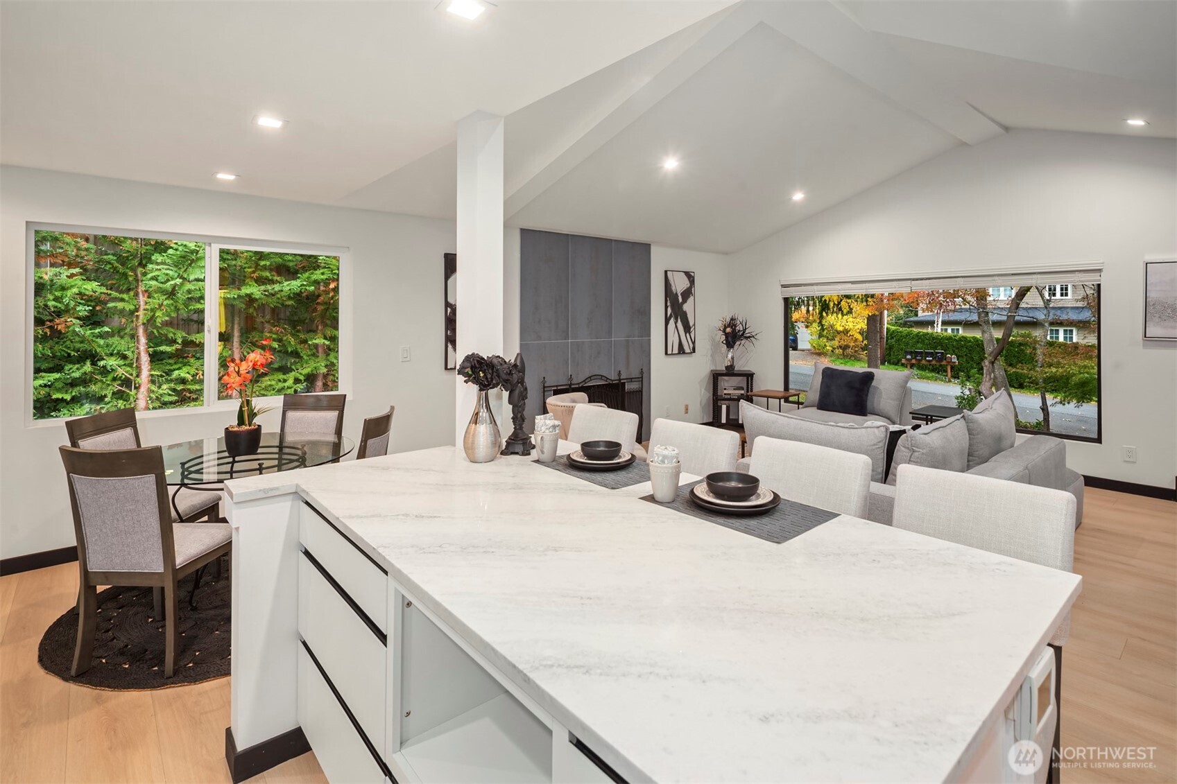 10045 NE 15th Street