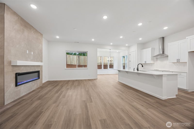 325 N 55th Street 28