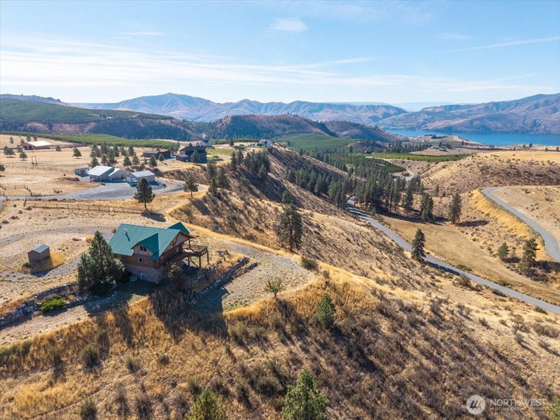 595 Chelan Trails Road