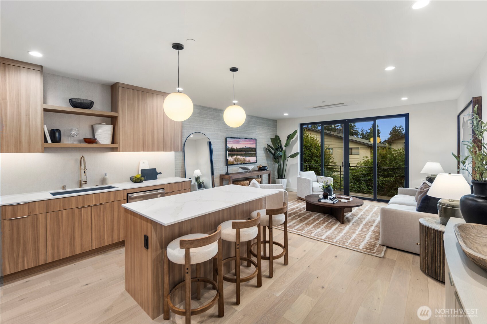 614 5th Avenue S C101