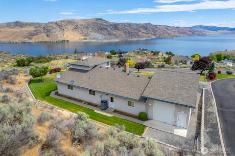 Photo of 45935 Geostar Drive N, Grand Coulee, WA 99133 (MLS # 2545727)