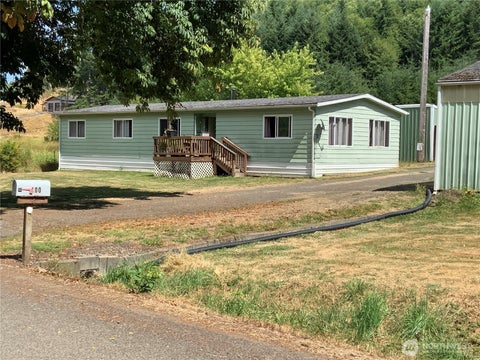 Photo of 100 Half Moon Creek Road, Raymond, WA 98577 (MLS # 2566833)