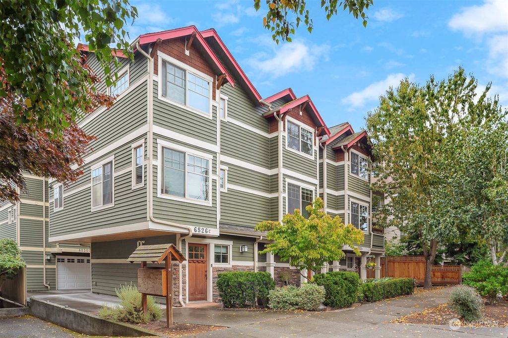 Photo of 6530 4th Ave Ave NE #B, Seattle, WA 98115 (MLS # 2164732)