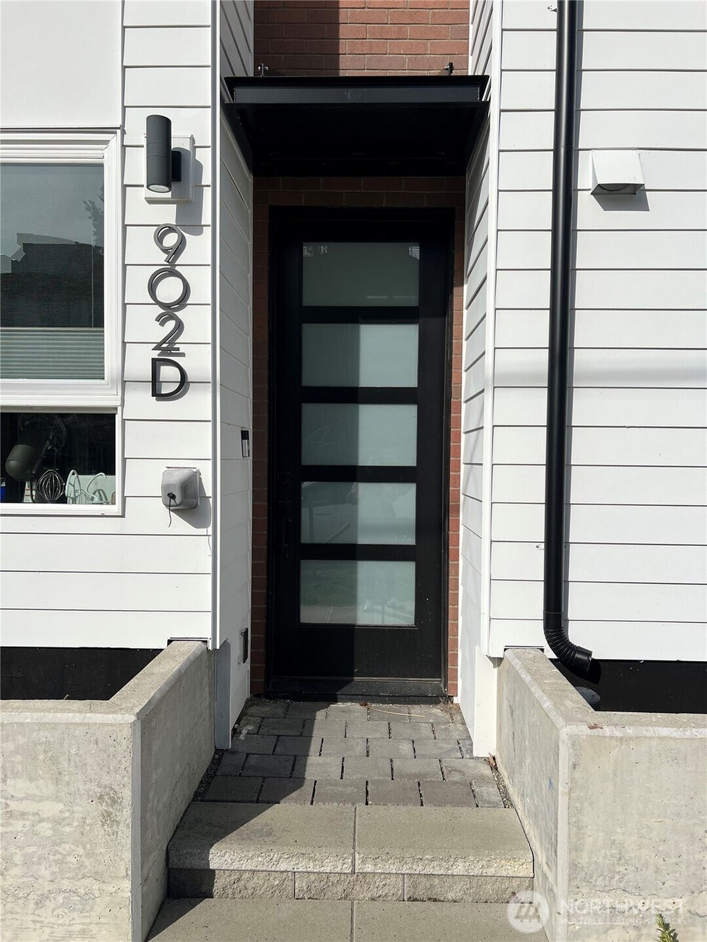 Photo of 902 NW 56th Street #D, Seattle, WA 98107 (MLS # 2563518)