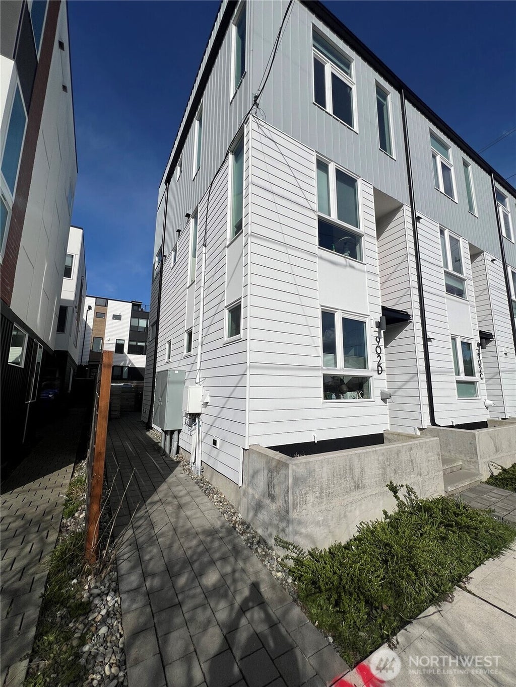 Photo of 902 NW 56th Street #D, Seattle, WA 98107 (MLS # 2563518)