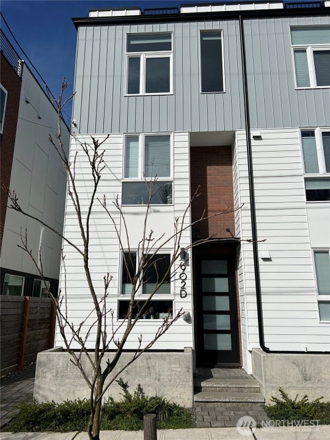 Photo of 902 NW 56th Street #D, Seattle, WA 98107 (MLS # 2563518)