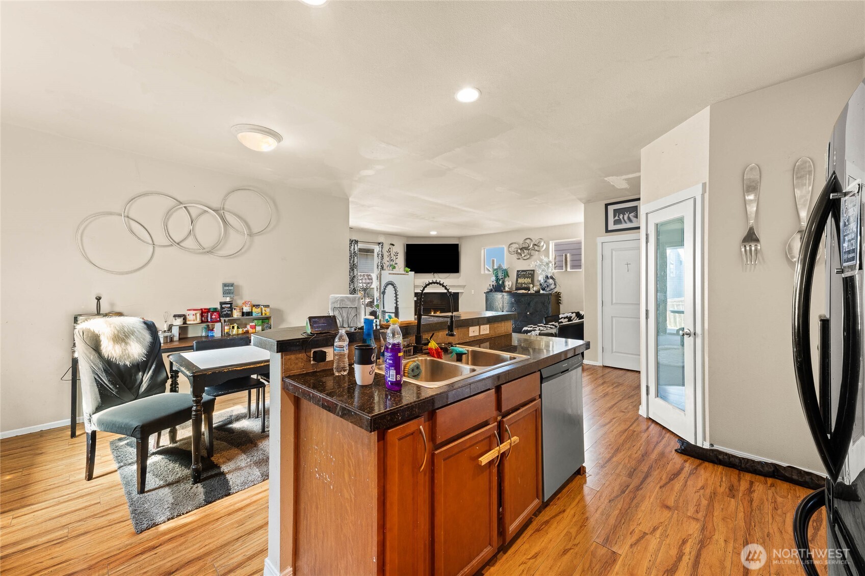 1905 198th Street E