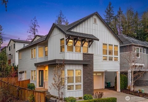 Photo of 24509 NE 13th Place, Sammamish, WA 98074 (MLS # 2497941)