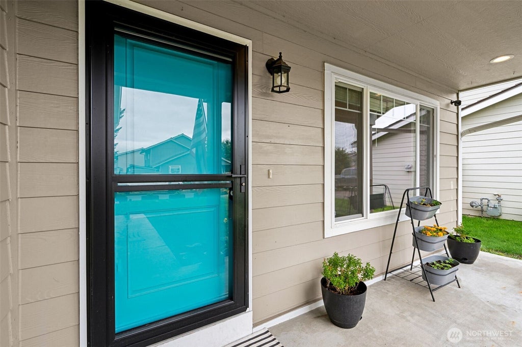 Photo of 20121 75th Avenue Ct E, Spanaway, WA 98387 (MLS # 2554368)