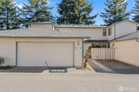 Photo of 11045 SE 249th Court #2B, Kent, WA 98030 (MLS # 2486267)