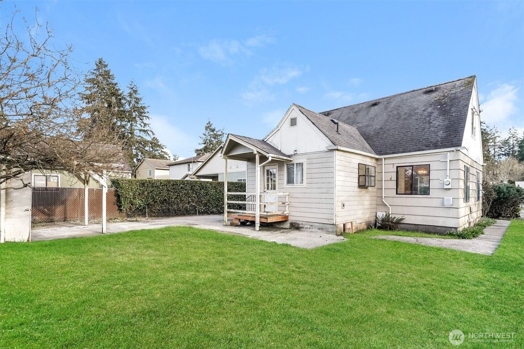 Photo of 715 S 141st Street, Tacoma, WA 98444 (MLS # 2502622)