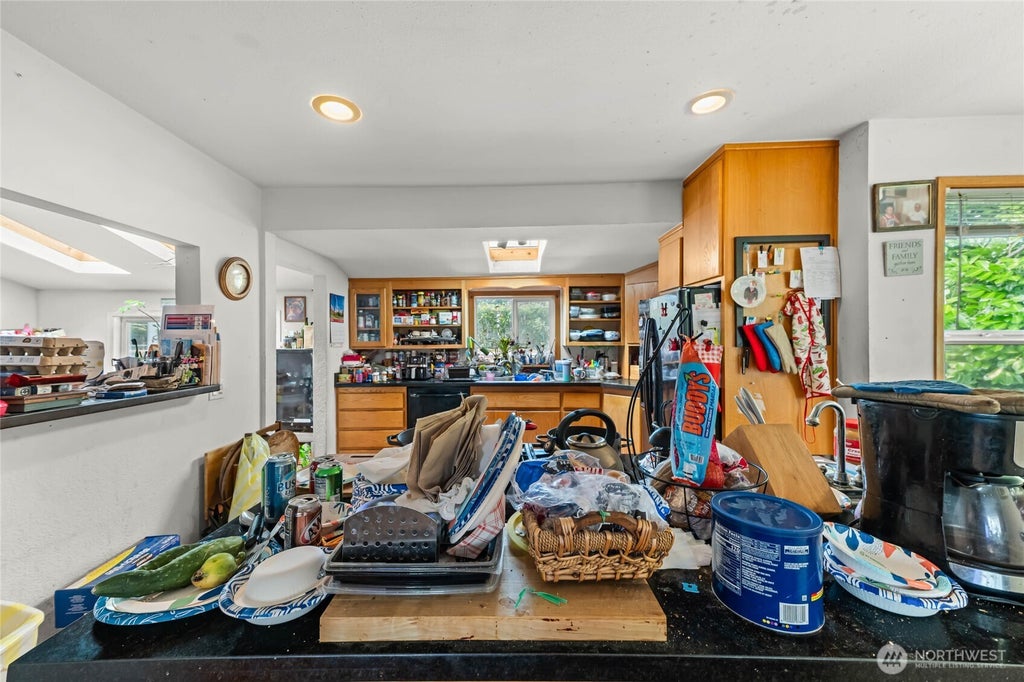 Photo of 6626 s tyler ST, Tacoma, WA 98409 (MLS # 2592610)