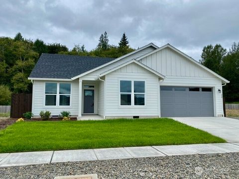 566 Rainbow Way Kelso WA 98626