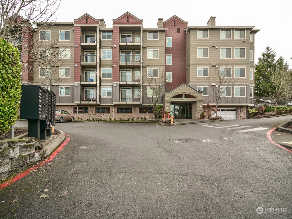 Photo of 6800 132nd Place SE #E108, Newcastle, WA 98059 (MLS # 2022990)
