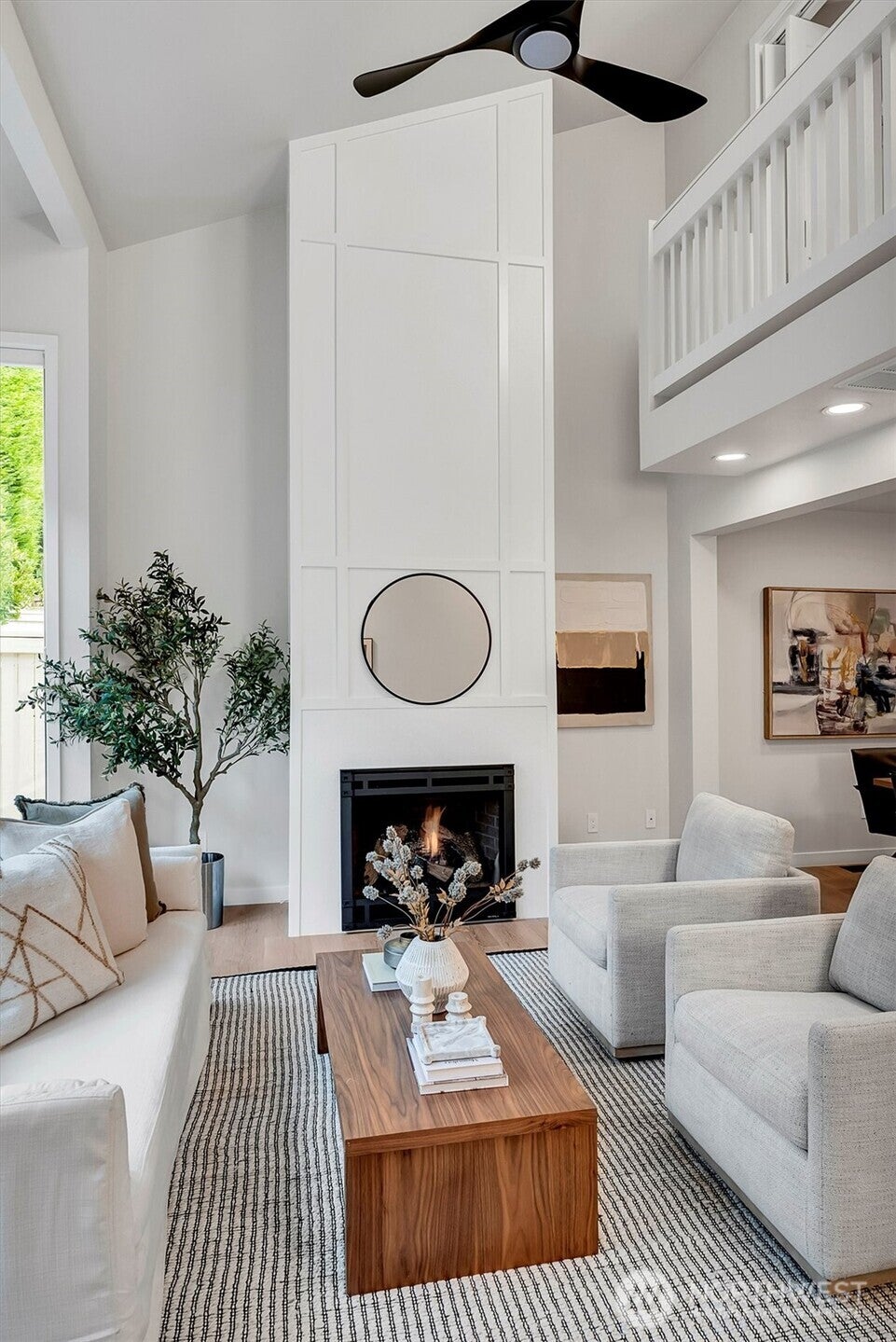 1400 Bellevue Way SE 1