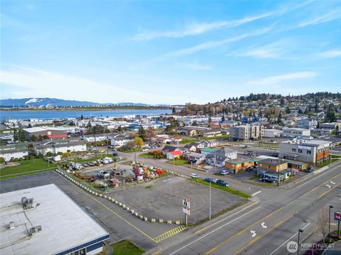Photo of 2821 Commercial Avenue, Anacortes, WA 98221 (MLS # 2499718)