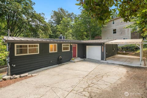 Photo of 15936 76th Place NE, Kenmore, WA 98028 (MLS # 2538719)