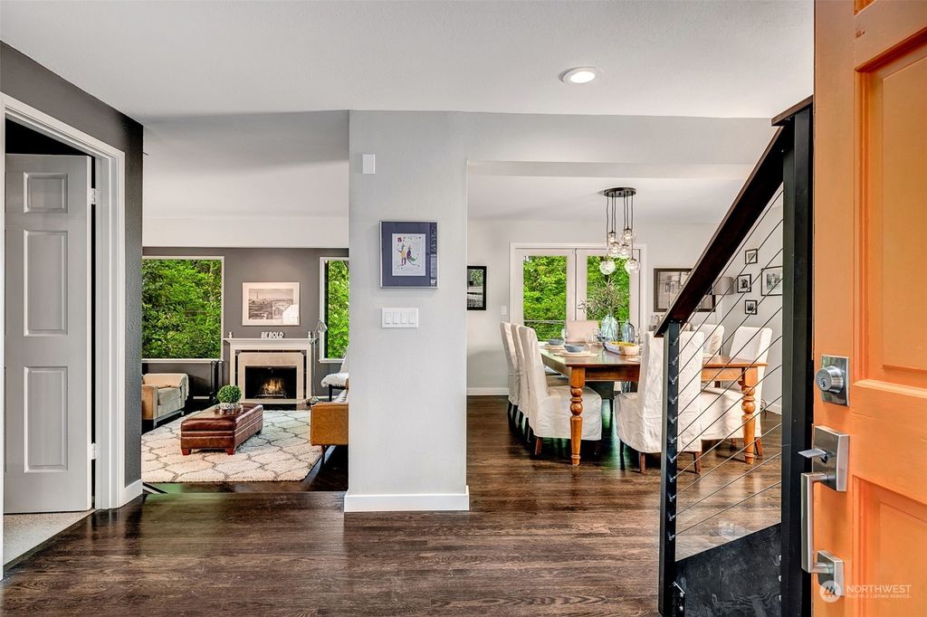 Photo of 4385 Fernbrook Drive, Mercer Island, WA 98040 (MLS # 2241361)