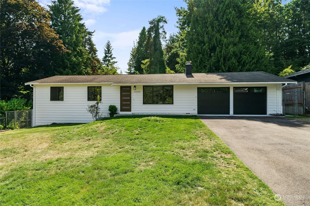Photo of 19305 131st Avenue NE, Woodinville, WA 98072 (MLS # 2141968)