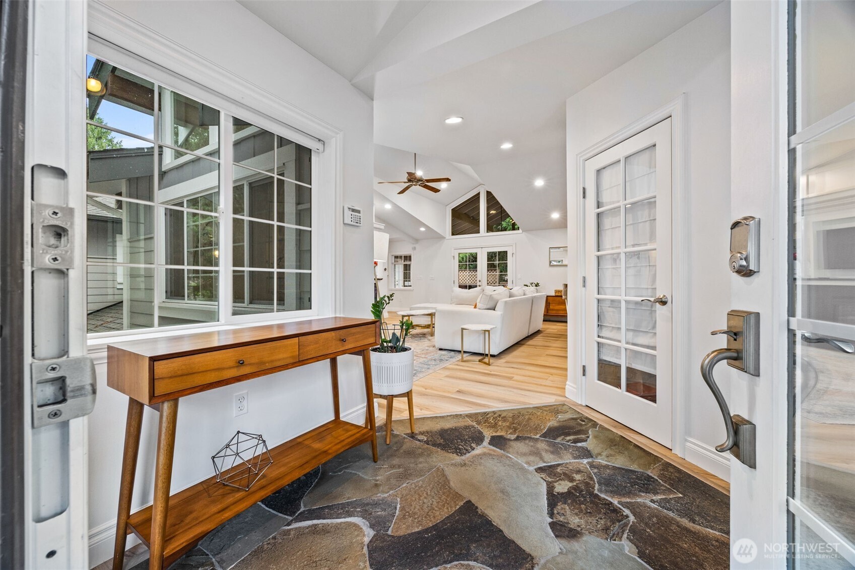 575 Mt Logan Drive SW