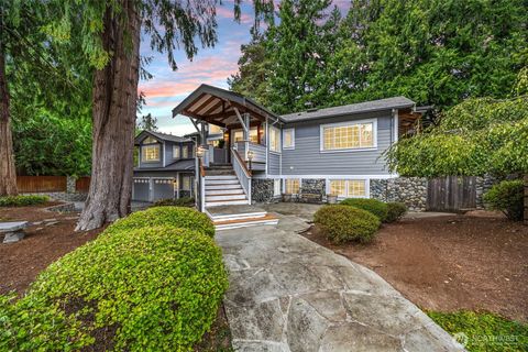 Photo of 575 Mt Logan Drive SW, Issaquah, WA 98027 (MLS # 2432371)